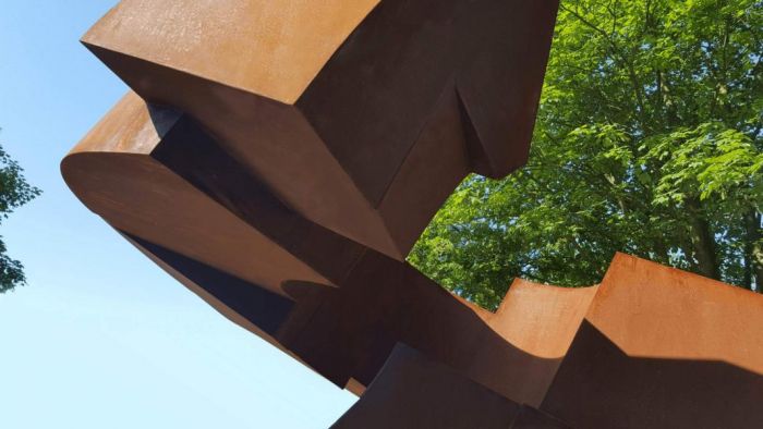Existence -Just a loop in time, Corten steel 2016, H 4,5 m, Nordart Germany 2016